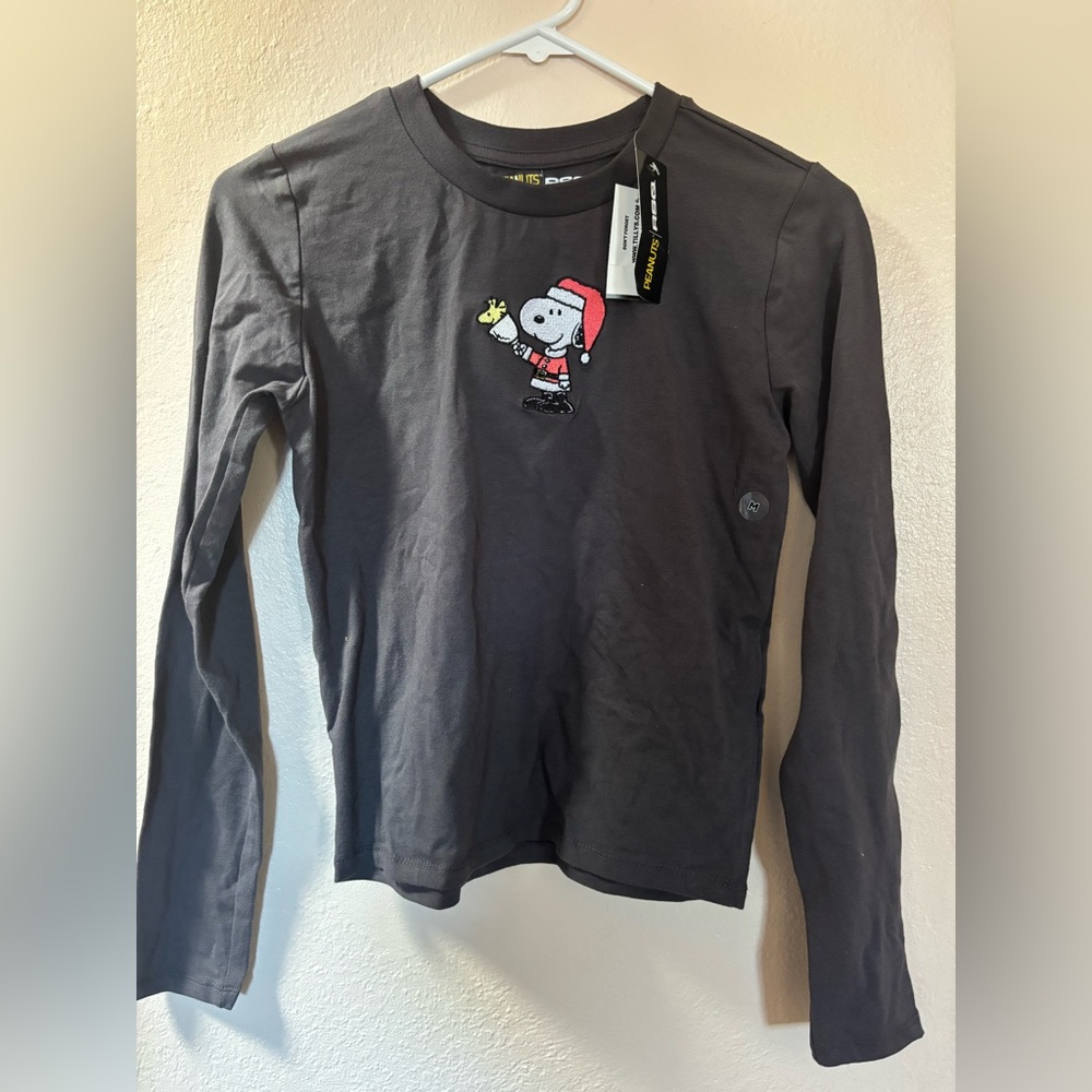 RSQ x Peanuts Snoopy Santa Womens Long Sleeve Baby Tee